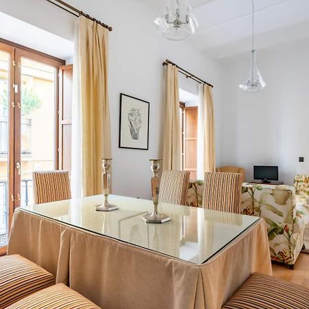Komodo Sierpes: Bright & Classy Central Apartment Séville Extérieur photo
