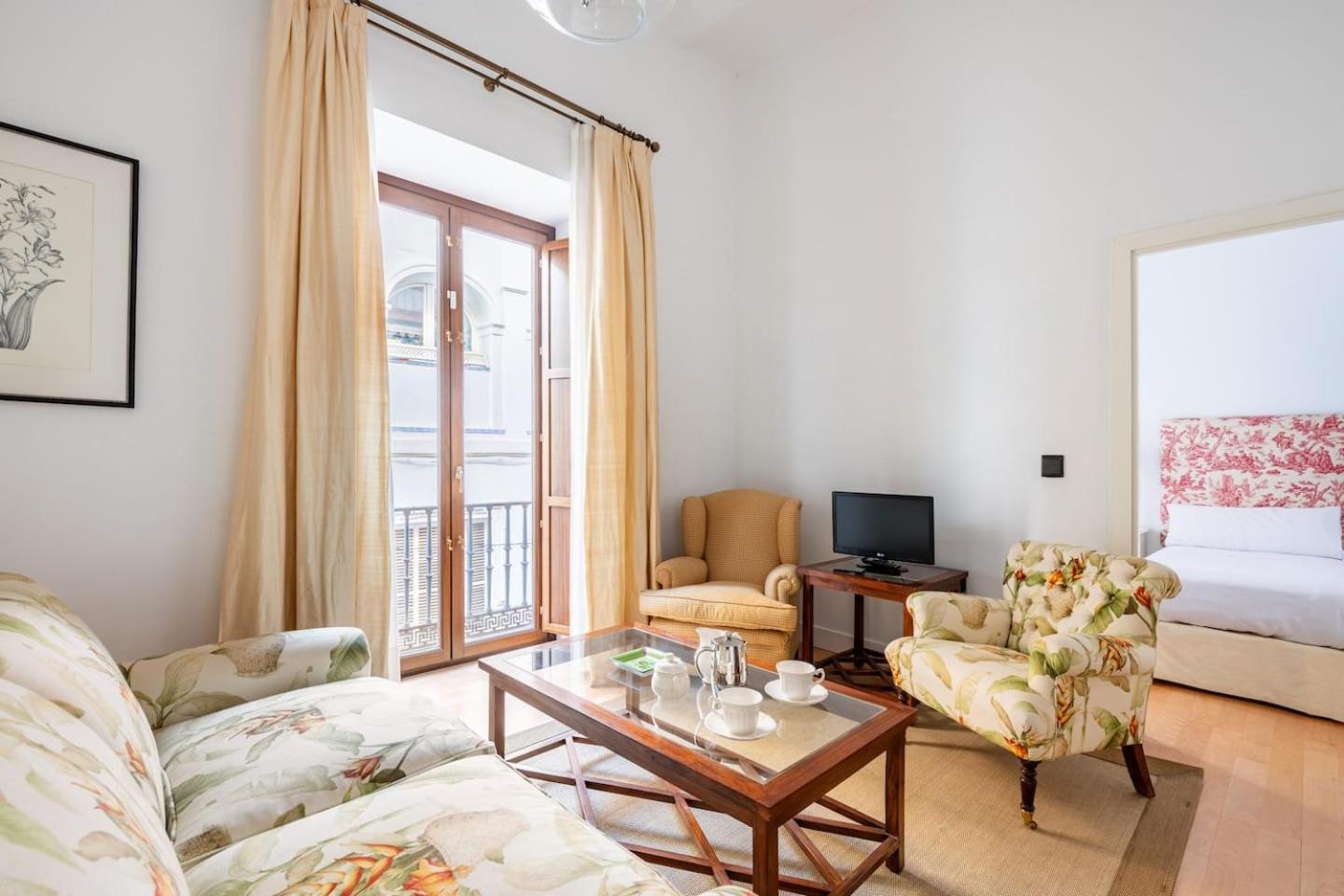 Komodo Sierpes: Bright & Classy Central Apartment Séville Extérieur photo