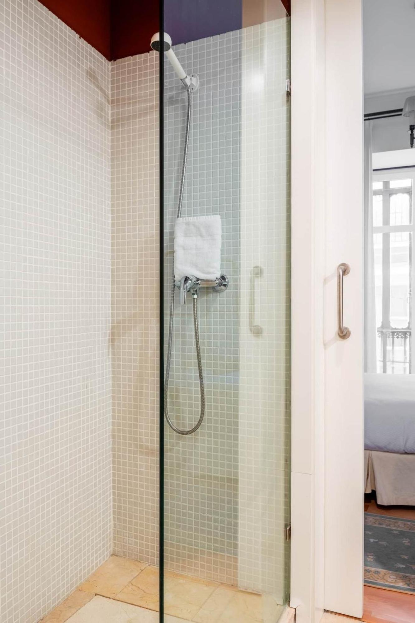 Komodo Sierpes: Bright & Classy Central Apartment Séville Extérieur photo