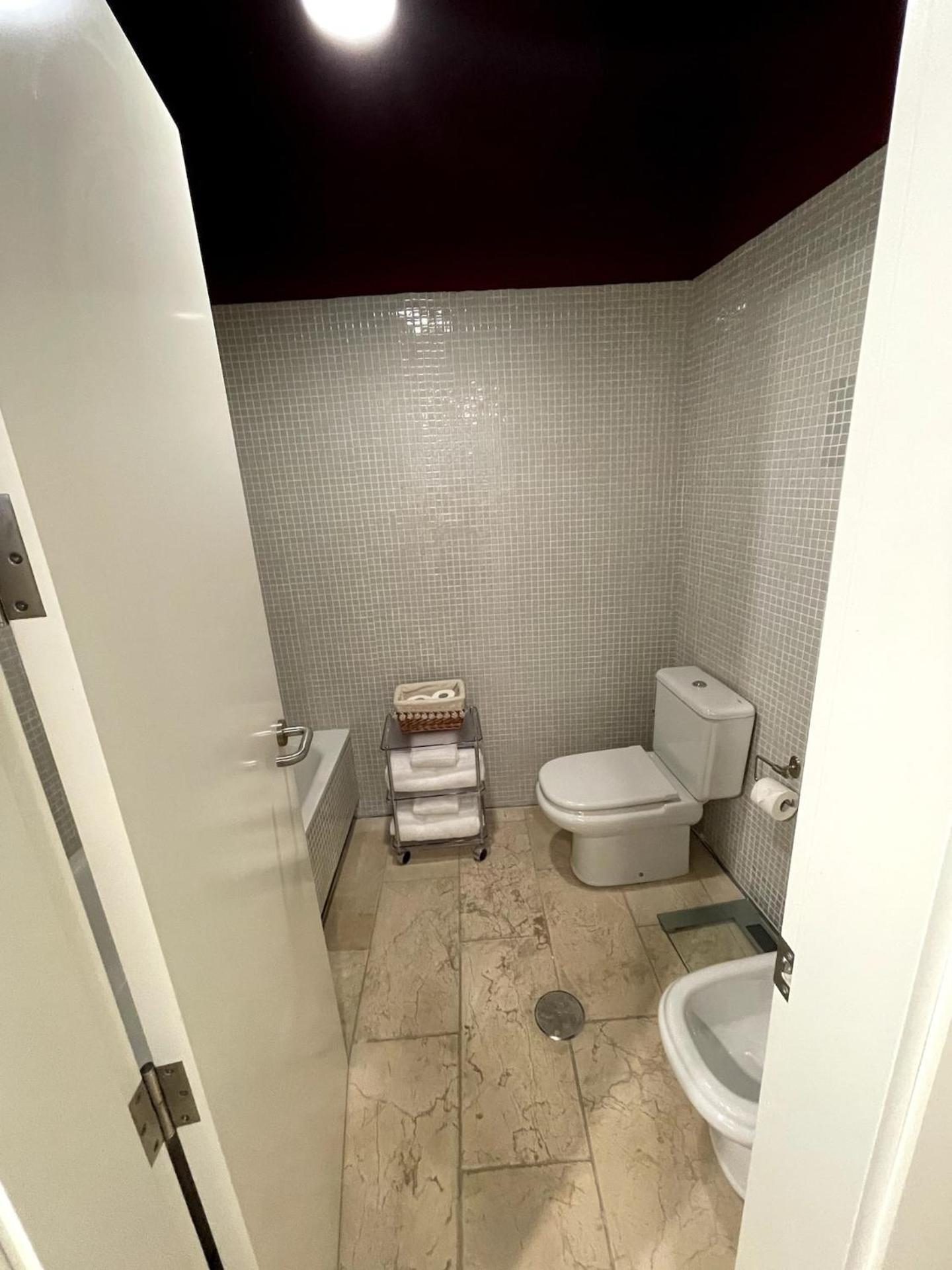 Komodo Sierpes: Bright & Classy Central Apartment Séville Extérieur photo